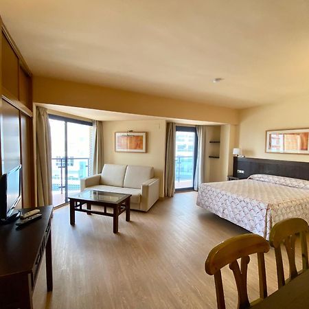 Apartamentos Ms Pepita ベナルマデナ エクステリア 写真