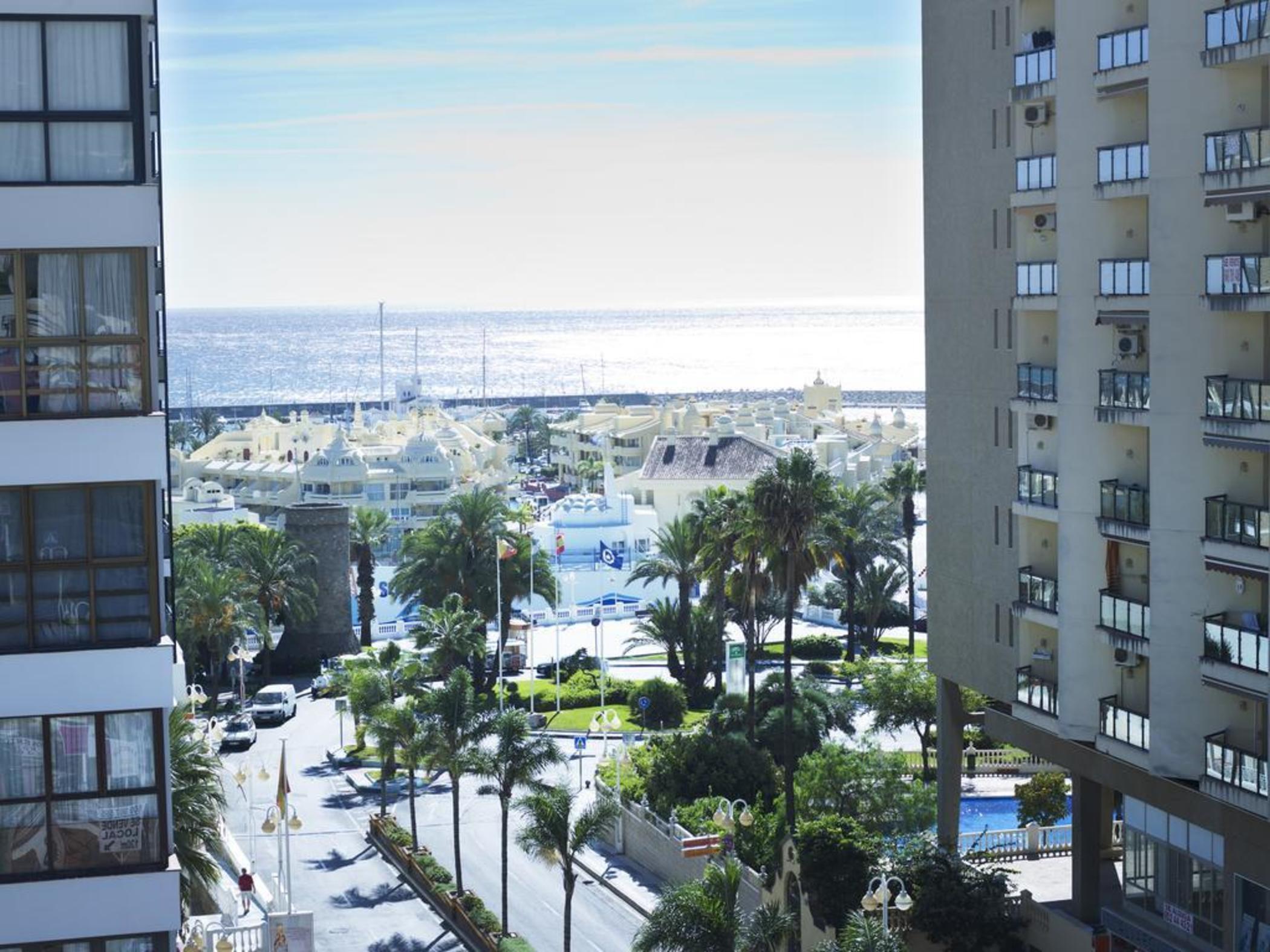 Apartamentos Ms Pepita ベナルマデナ エクステリア 写真