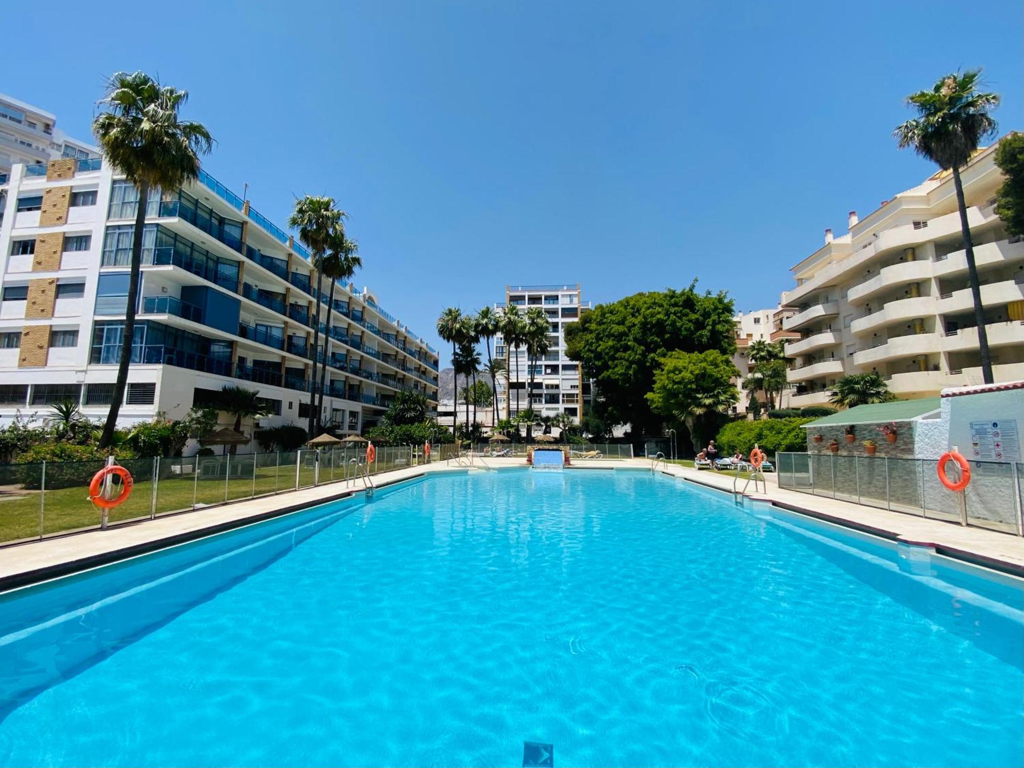 Apartamentos Ms Pepita ベナルマデナ エクステリア 写真