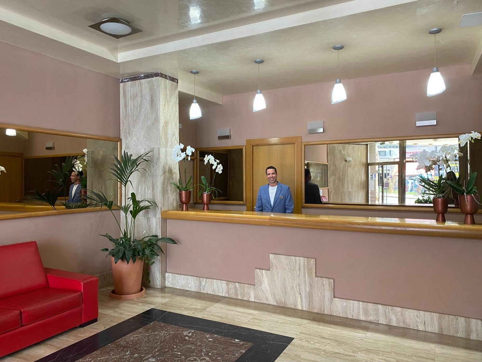 Apartamentos Ms Pepita ベナルマデナ エクステリア 写真