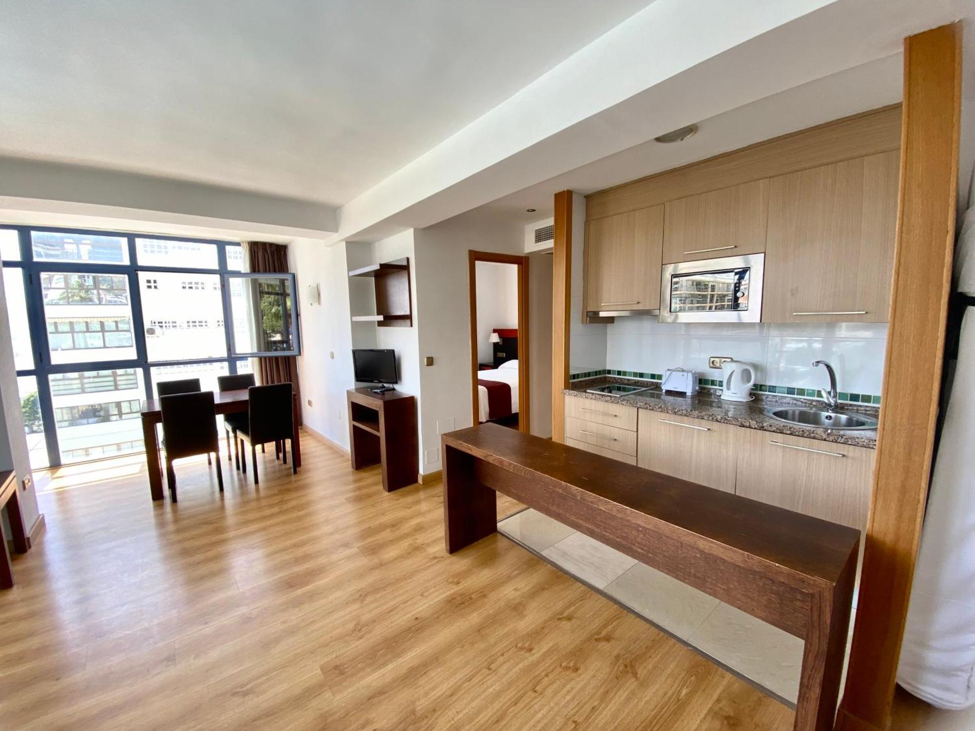 Apartamentos Ms Pepita ベナルマデナ エクステリア 写真