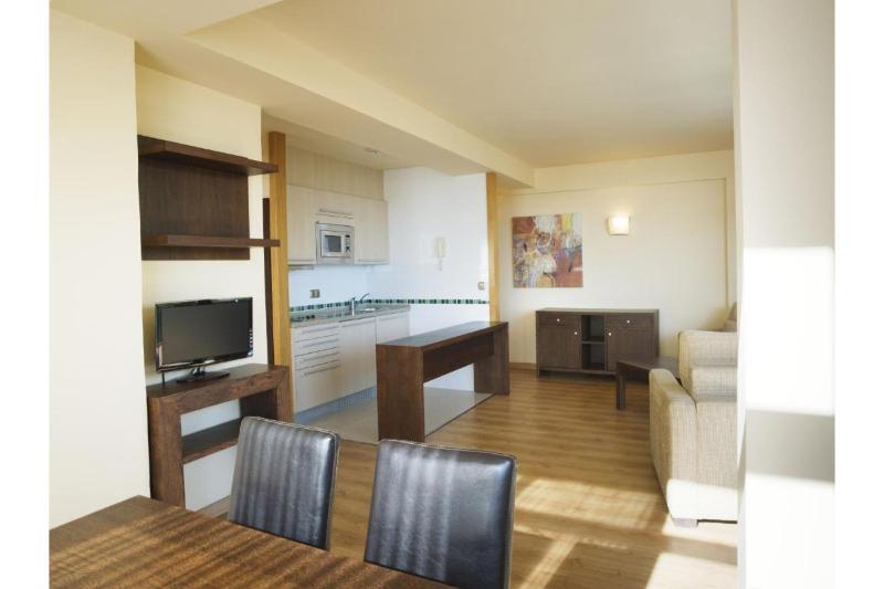 Apartamentos Ms Pepita ベナルマデナ エクステリア 写真